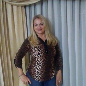 Meet your Posher, Esther